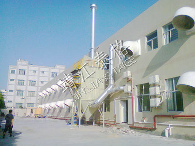 ���̰���